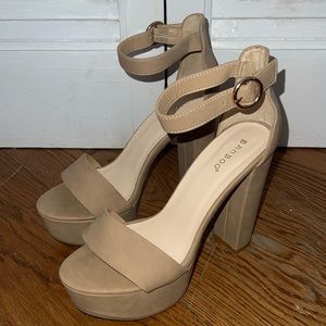 NUDE HIGH HEELS